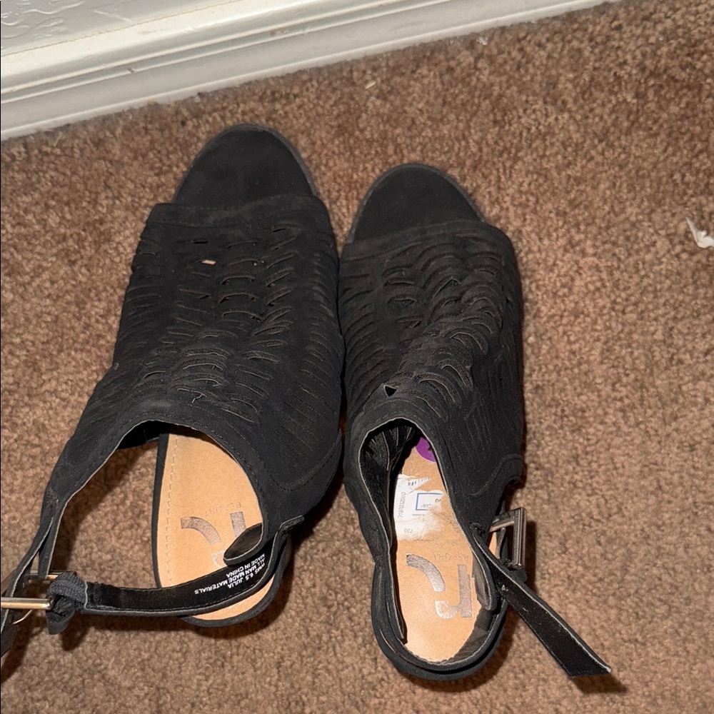 Black Women's Strappy Sandals - Picture 4 of 4